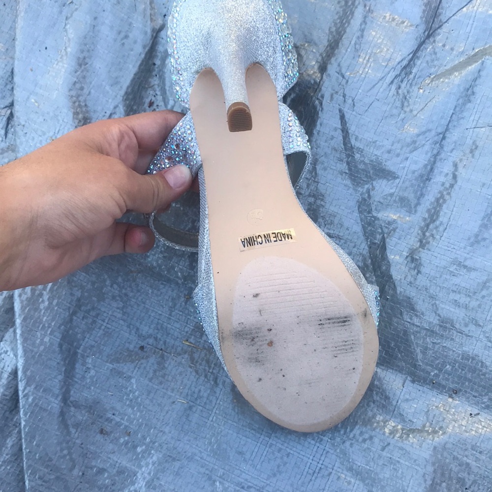 High heals - Picture 4 of 5
